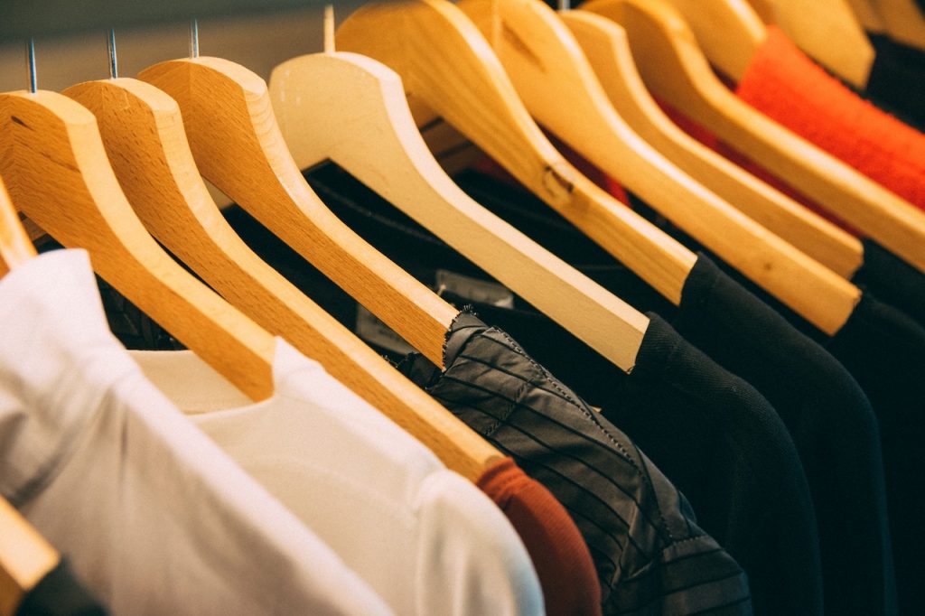 clothes rack hangers